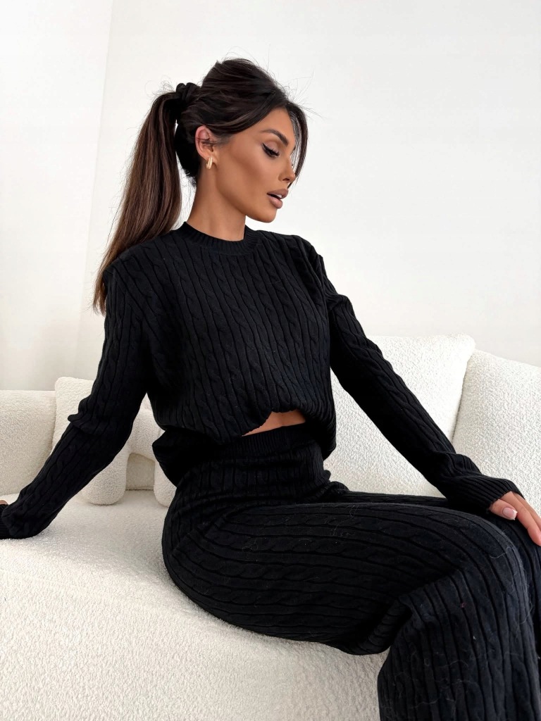 Elegancki Komplet Damski Dzianinowy Sweter + Spodnie Szerokie Czarny - obrazek 3
