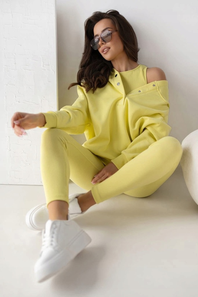 Komplet Dresowy 3 Częściowy Bluza Oversize + Top + Legginsy Prążek Żółty - obrazek 2