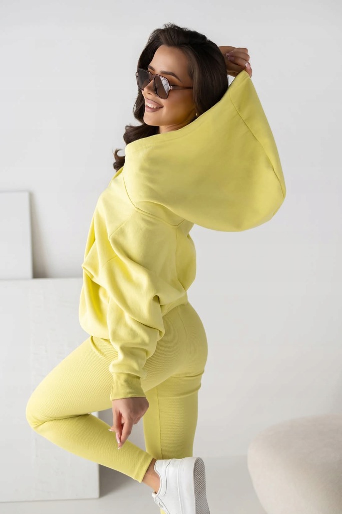 Komplet Dresowy 3 Częściowy Bluza Oversize + Top + Legginsy Prążek Żółty - obrazek 4